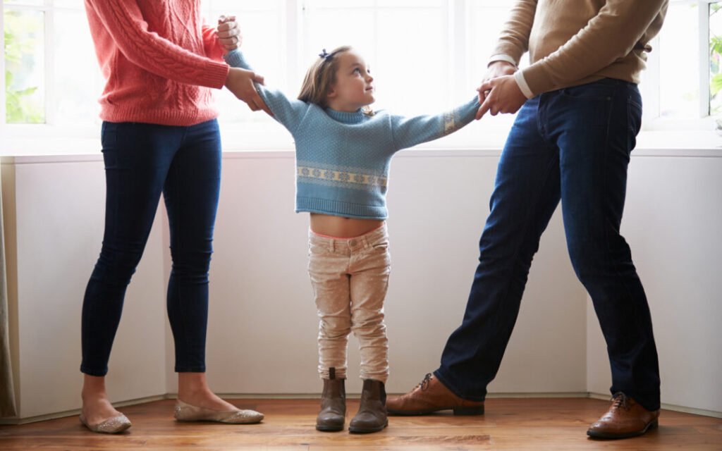 Child custody and divorce lawyer in Kolkata discussing custody and visitation rights with a parent
